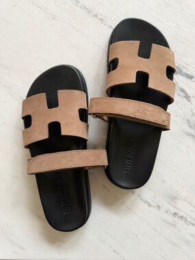 🆕 Steve Madden Mayven Tan Nuckbuck Slides